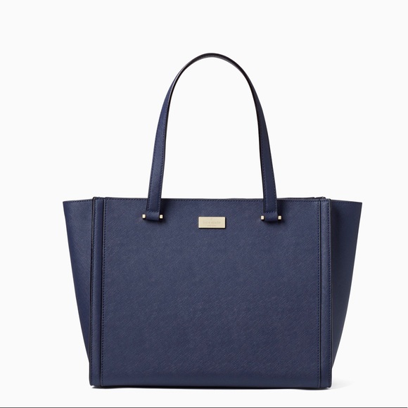 HOST PICK Kate Spade Regatta Saffiano Tote - Picture 1 of 6
